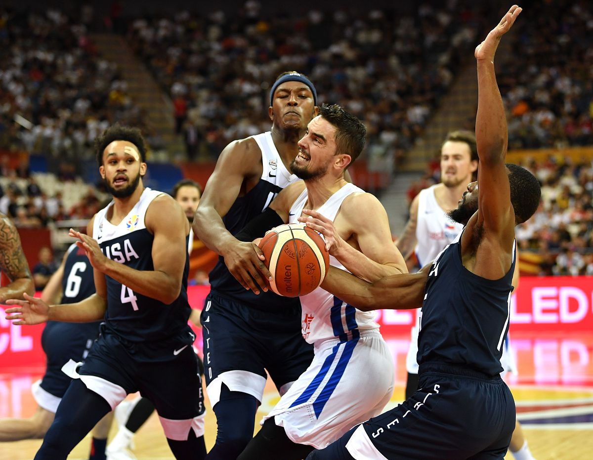 南宫体育包含清晨欧篮联传出新动向，明尼苏达森林狼队长鼓劲，管理层表态：球迷炸锅，纪律约束更严格的词条