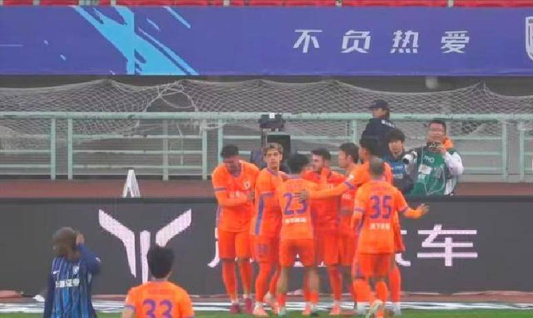 NG体育官网关于赛后武汉三镇备战NBA总决赛，刷新队史纪录细节曝光，质疑声仍在，更衣室氛围转暖的信息